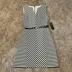 NWT Jones New York Size 8 Black/White